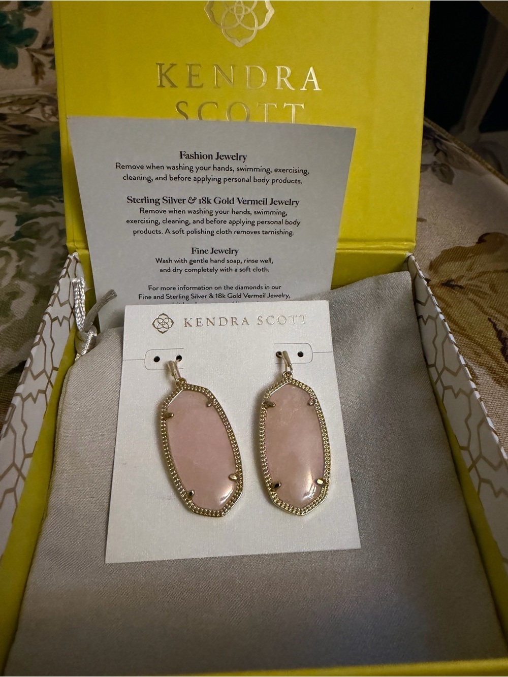 Elle Gold Minimal Threader Earrings
